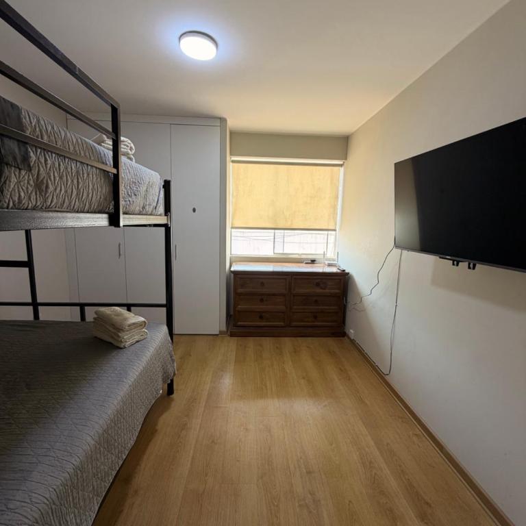 Departamento Compartido San Isidro - Habitación Cuádruple con baño privado - 1