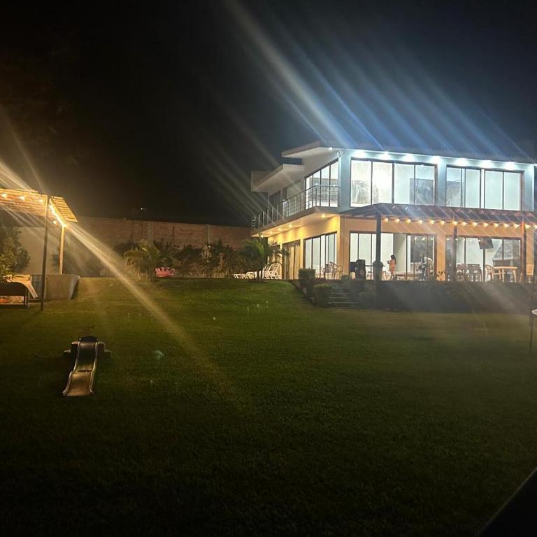 Welcome to our Pachacamac retreat - One-Bedroom Villa - 23