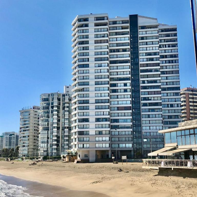 Experience Av San Martin and the Beach - Apartment - 32