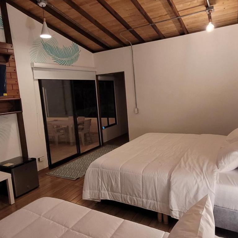 Manawa Kaona - Family Room with Mountain View - 6
