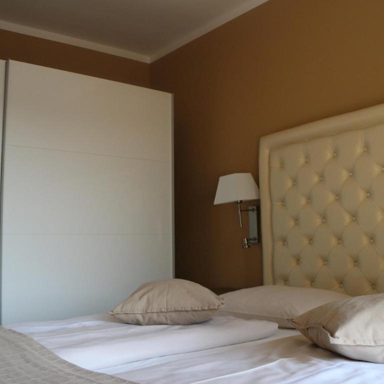 Residenz am See - Apartment mit 1 Schlafzimmer, Balkon und Seeblick (2 Erwachsene + 2 Kinder) - 6