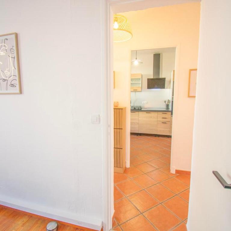 Fréjus appart RDC AC Terrasse 8 pers - Appartement 3 Chambres - 7