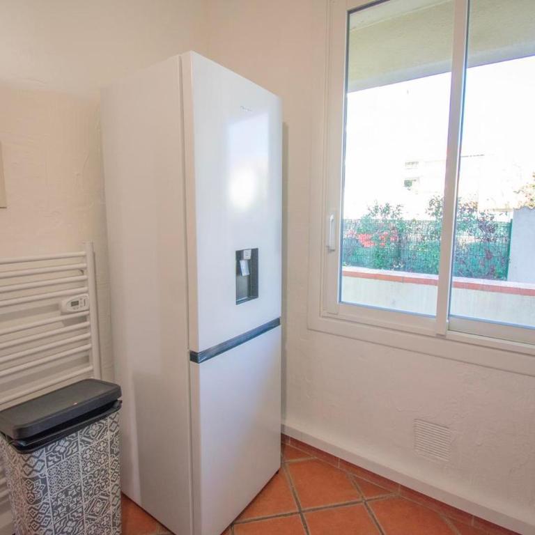 Fréjus appart RDC AC Terrasse 8 pers - Appartement 3 Chambres - 16