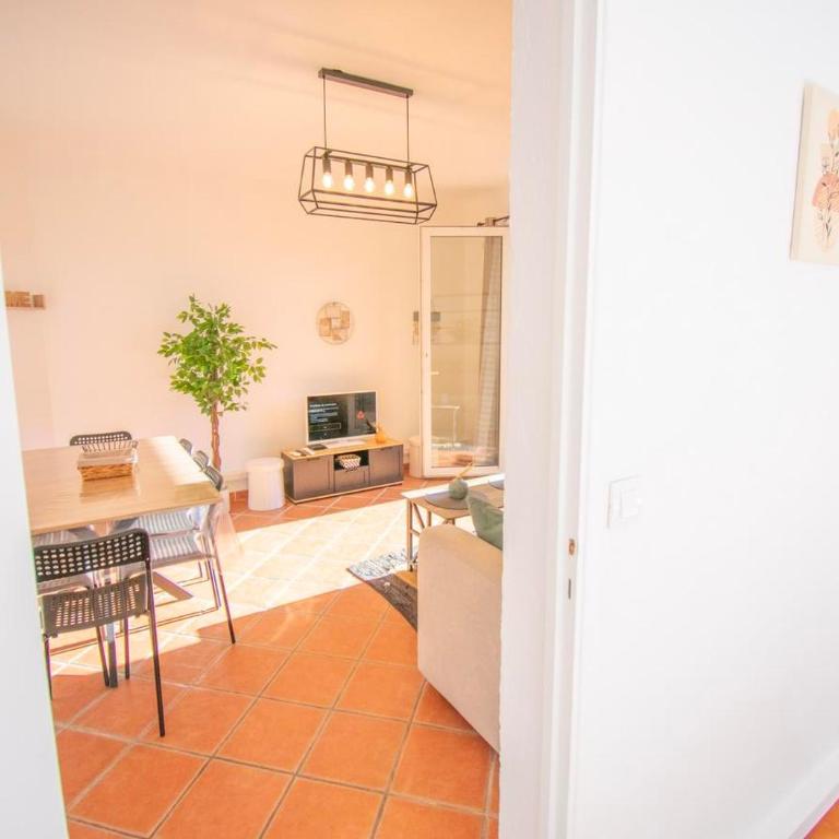 Fréjus appart RDC AC Terrasse 8 pers - Appartement 3 Chambres - 28