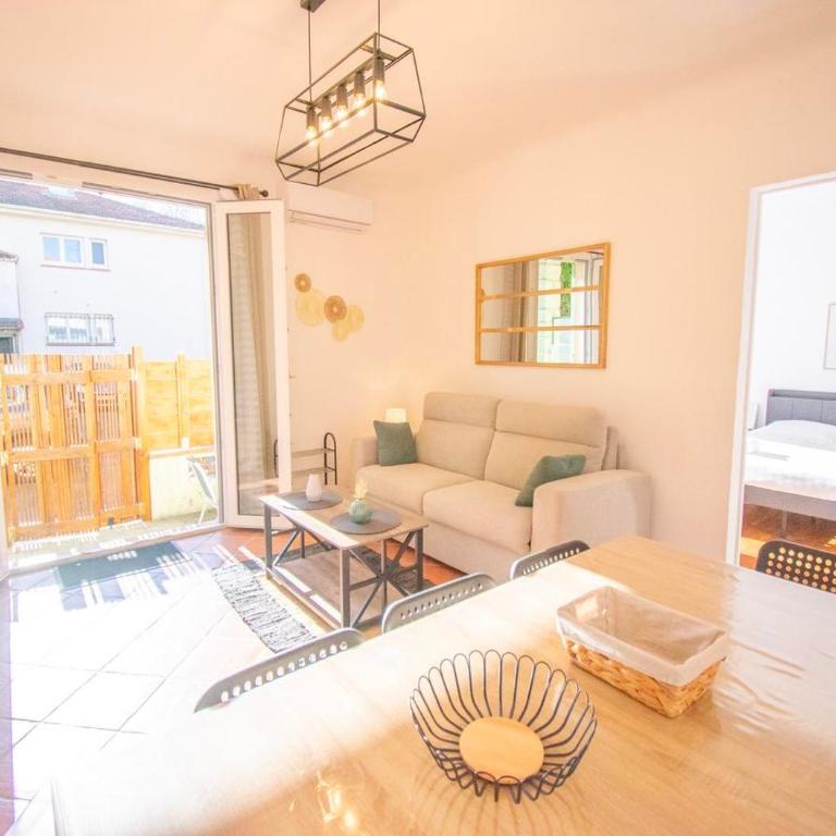 Fréjus appart RDC AC Terrasse 8 pers - Appartement 3 Chambres - 2