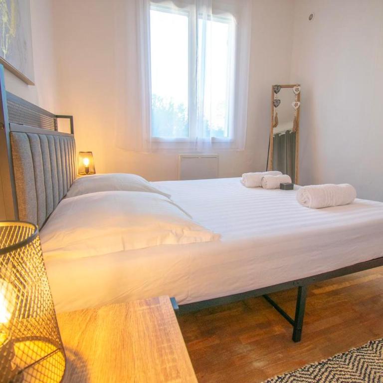 Fréjus appart RDC AC Terrasse 8 pers - Appartement 3 Chambres - 22