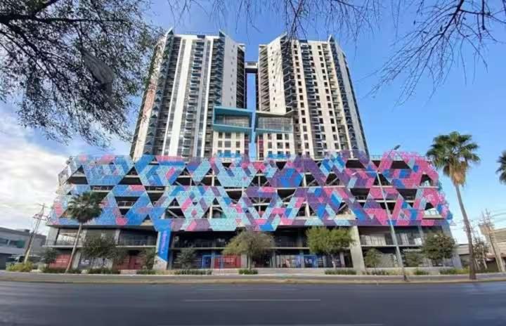 Modern Executive Loft Express with Private Parking - One-Bedroom Apartment - 23