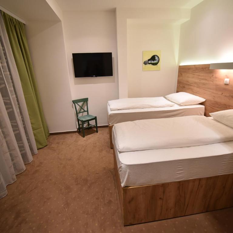 Hotel Argument - Doppel- oder Zweibettzimmer - 12