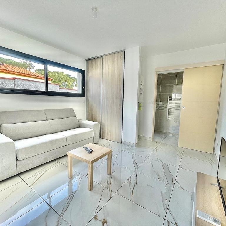 L'Actuel,New Studio, Parking, Air Conditioning - Deluxe Studio - 5