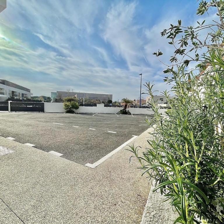 L'Actuel,New Studio, Parking, Air Conditioning - Deluxe Studio - 8