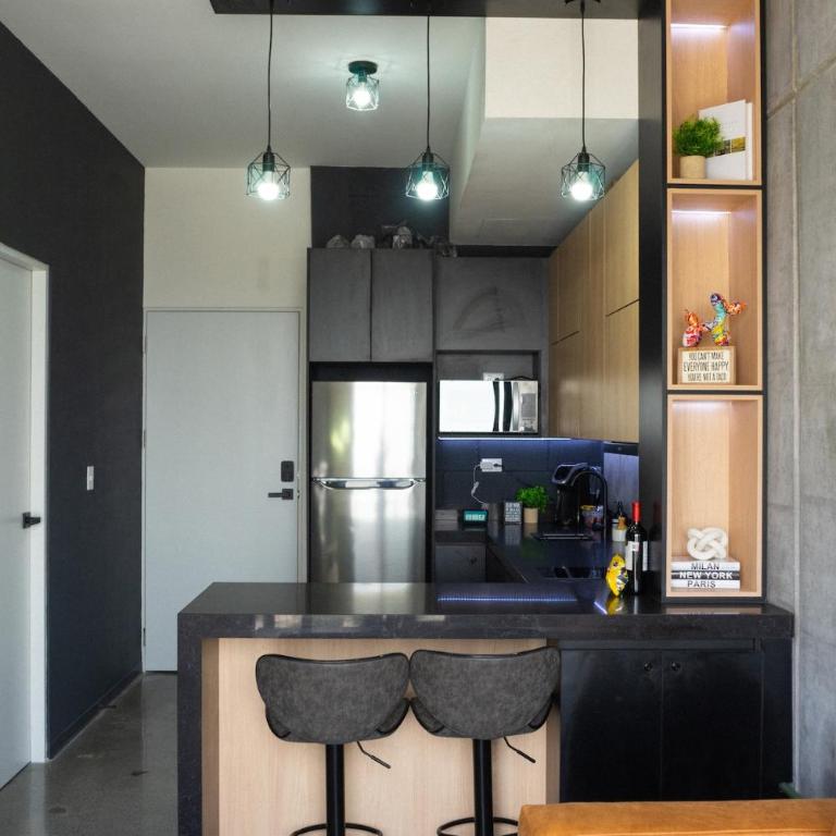 Modern & Stylish City Stay for 4 with Double Parking - One-Bedroom Apartment - 27