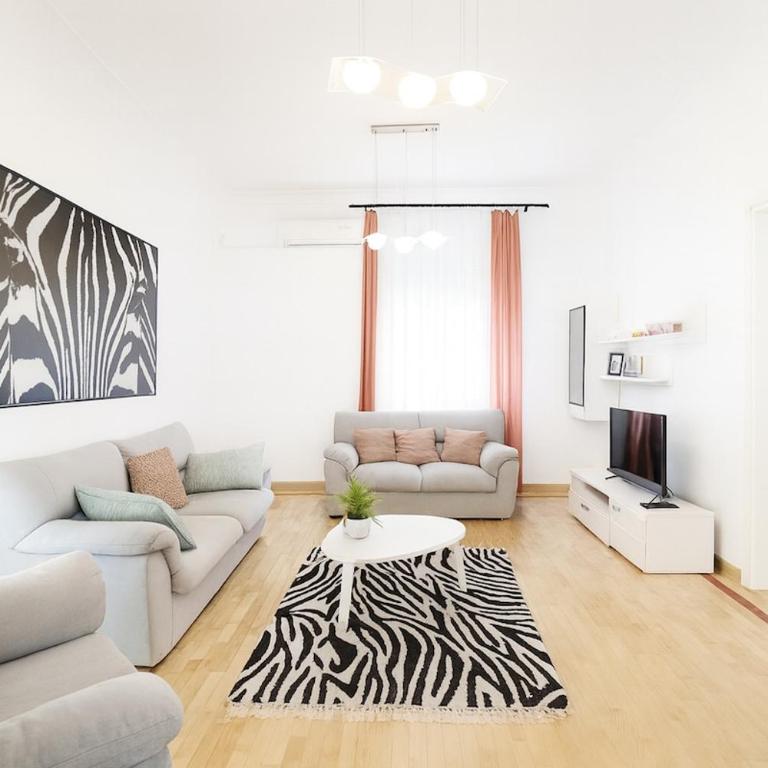 155sqm 4BR Central Belgrade Apartment for 9 Guests - Apartment - 13