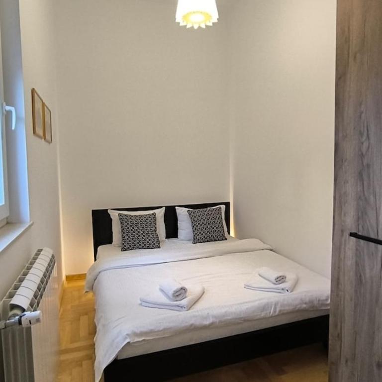 155sqm 4BR Central Belgrade Apartment for 9 Guests - Apartment - 10