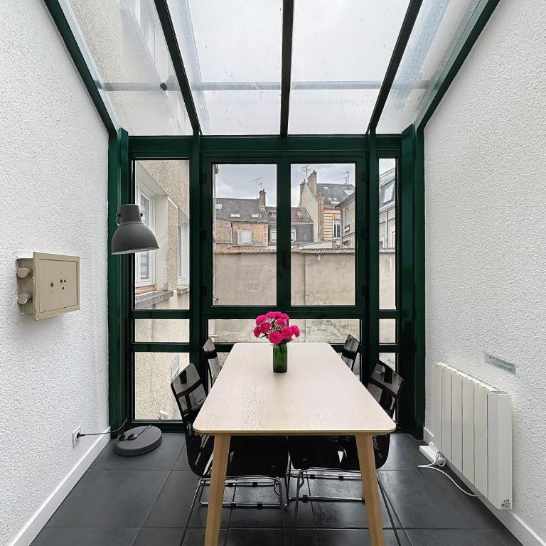 Le Forum - Appartement rare - Parking privé - Centre - Reims - Appartement 1 Chambre - 35