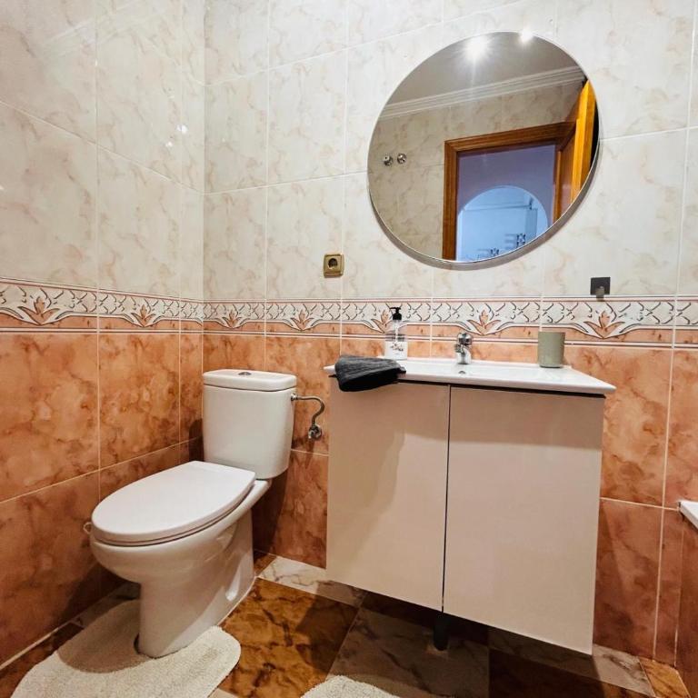 Appartement cosy proche de toute commodité et de la mer - Apartamento de 2 dormitorios con vistas a la piscina - 23