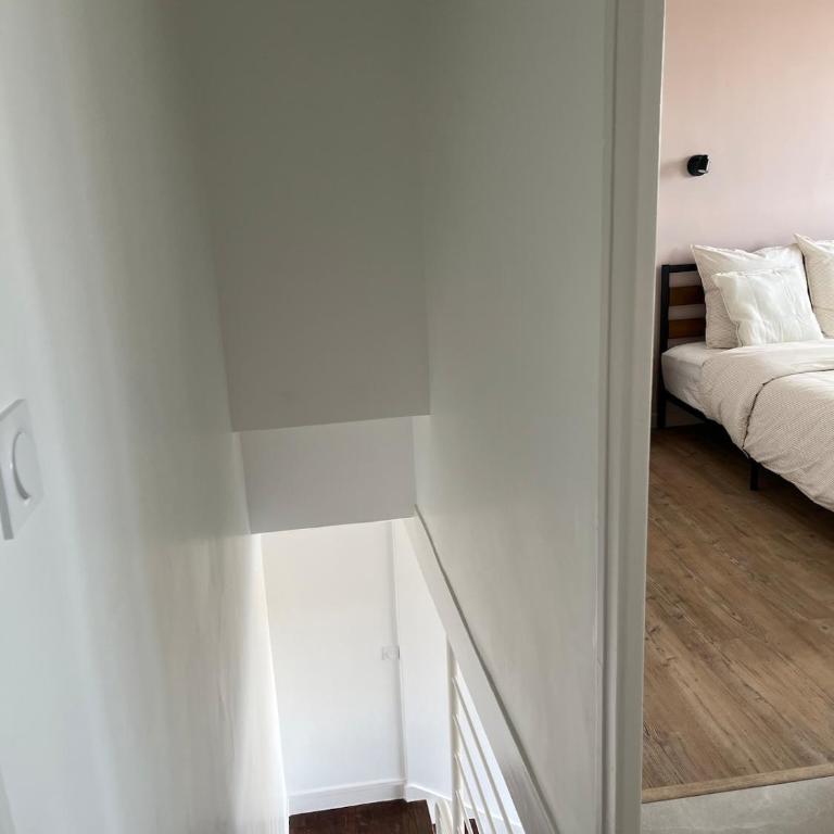Bright apartment with panoramic views Dijon - Two-Bedroom Apartment - 40