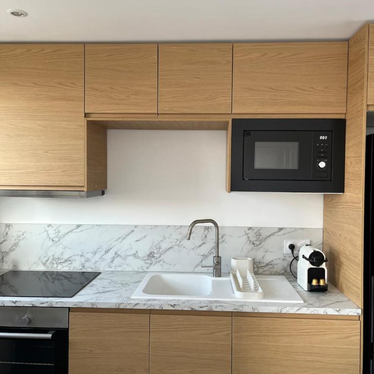 Bright apartment with panoramic views Dijon - Two-Bedroom Apartment - 54