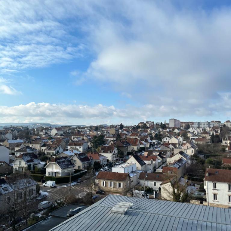 Bright apartment with panoramic views Dijon - Two-Bedroom Apartment - 56