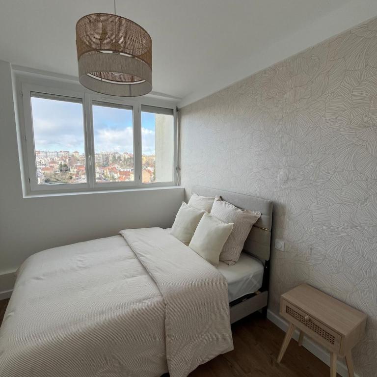 Bright apartment with panoramic views Dijon - Two-Bedroom Apartment - 66
