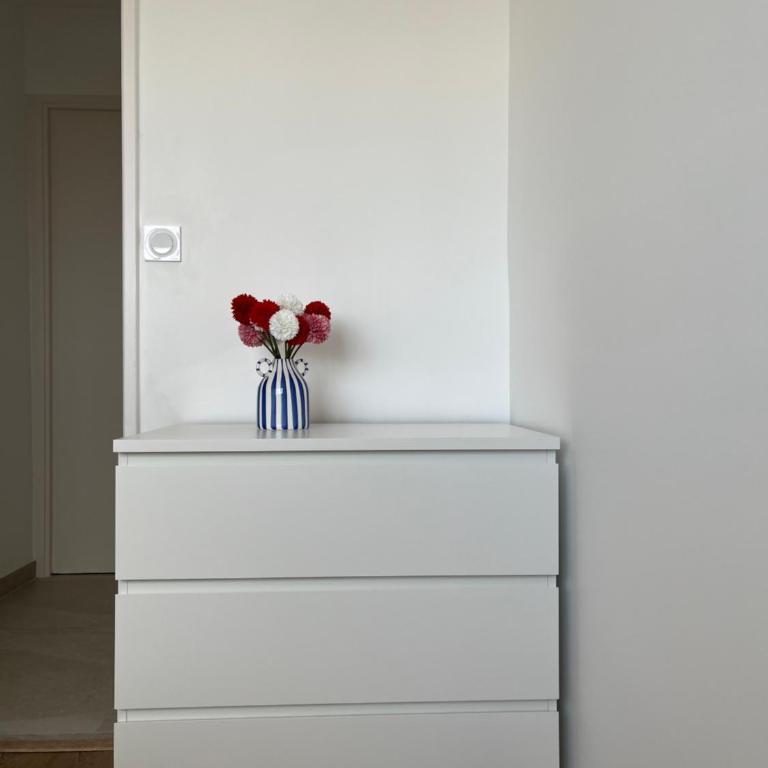 Bright apartment with panoramic views Dijon - Two-Bedroom Apartment - 72