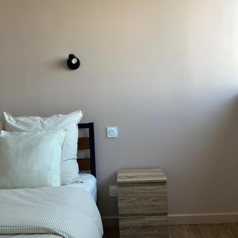 Bright apartment with panoramic views Dijon - Two-Bedroom Apartment - 90