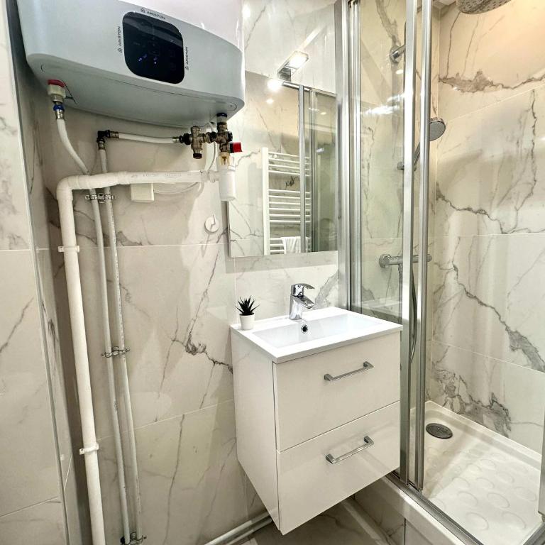 366 New Suite Ventura - Tiny Apartment Paris Center - Studio - 12