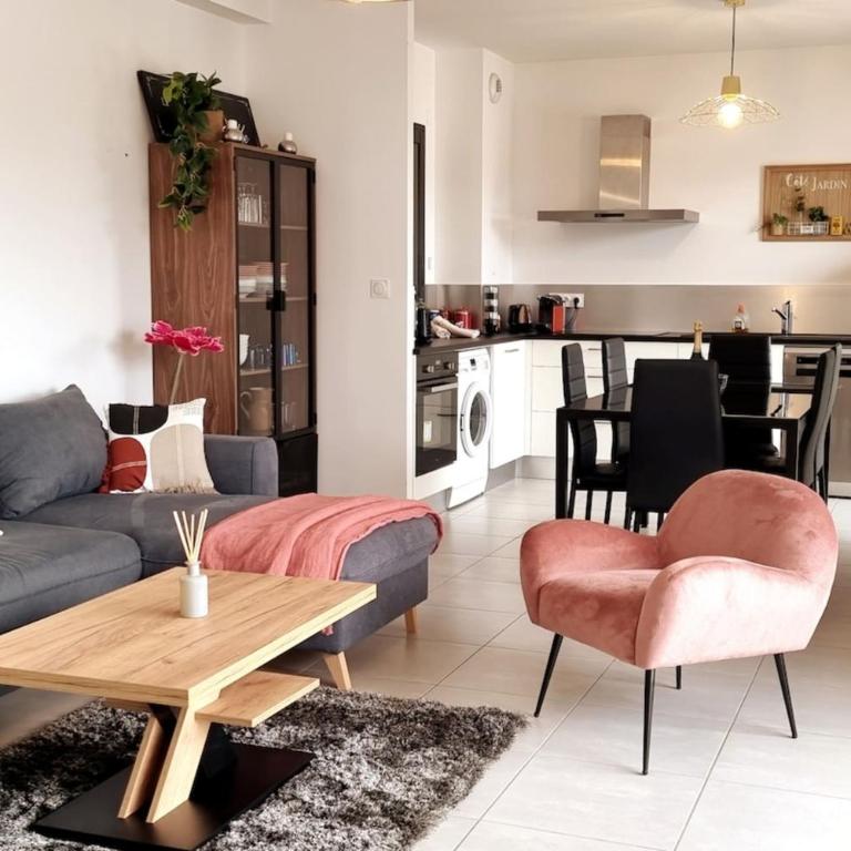 Appartamento In residenza per 46 persone con piscina - Appartamento - 1