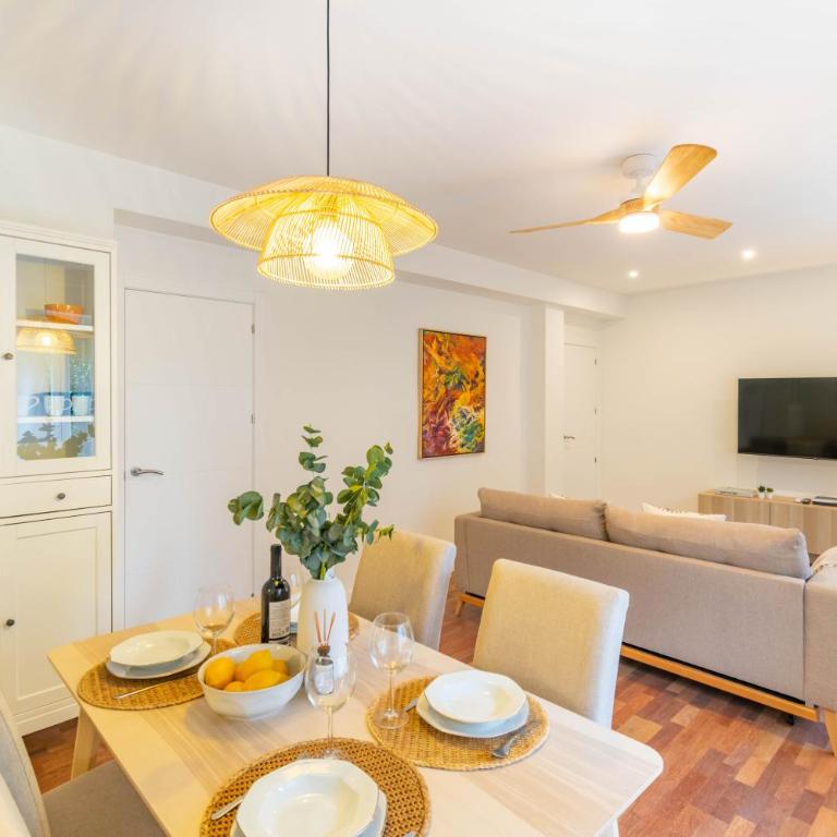 Amplio apartamento a 5 min del centro de Pamplona - Apartamento de 2 dormitorios - 2