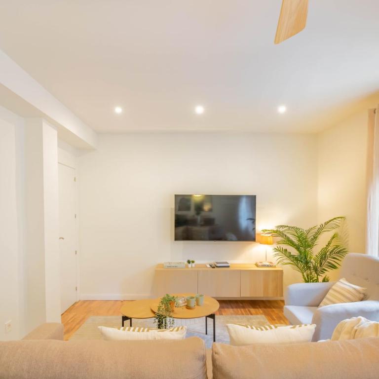 Amplio apartamento a 5 min del centro de Pamplona - Apartamento de 2 dormitorios - 16