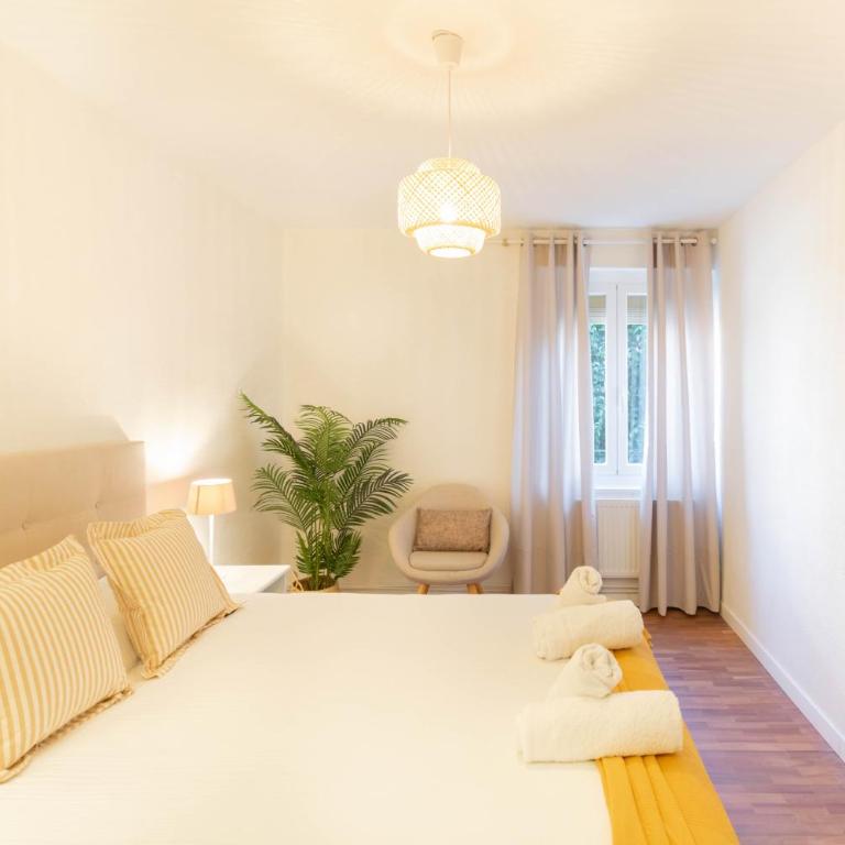 Amplio apartamento a 5 min del centro de Pamplona - Apartamento de 2 dormitorios - 38