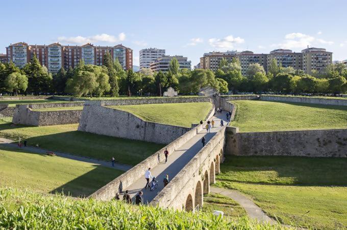 Amplio apartamento a 5 min del centro de Pamplona - Apartamento de 2 dormitorios - 44