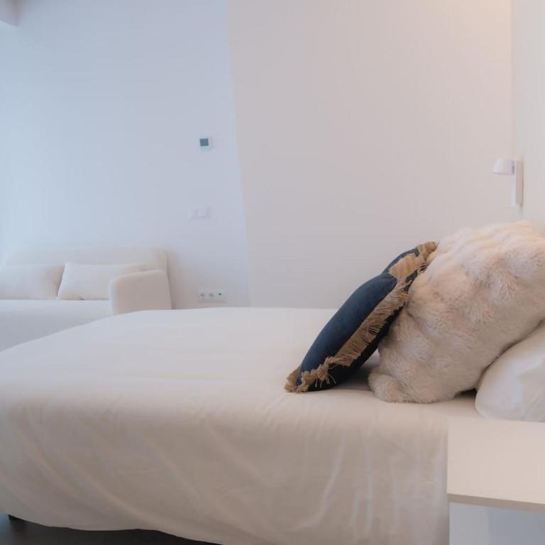 Genial estudio en Madrid castizo - Estudio Deluxe con cama grande - 3