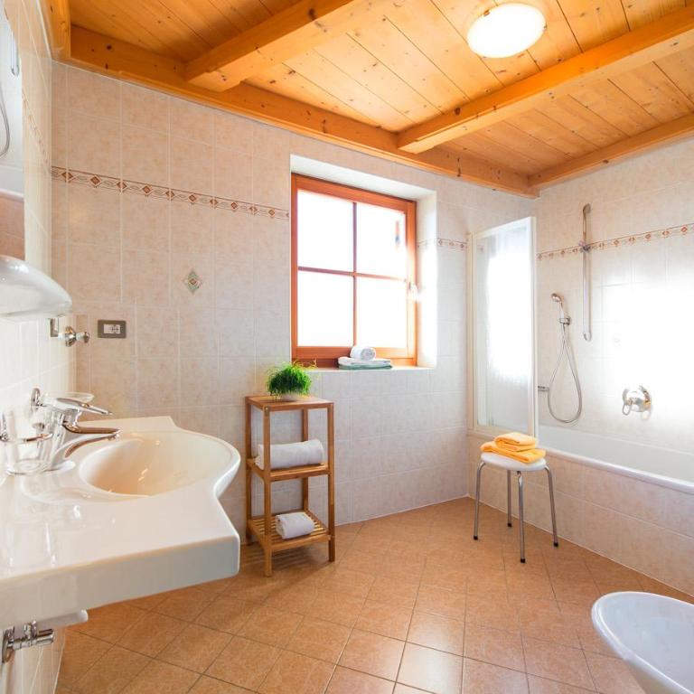 Triefer Hof - Appartamento con 1 Camera da Letto, Balcone e Vista Montagna - 3