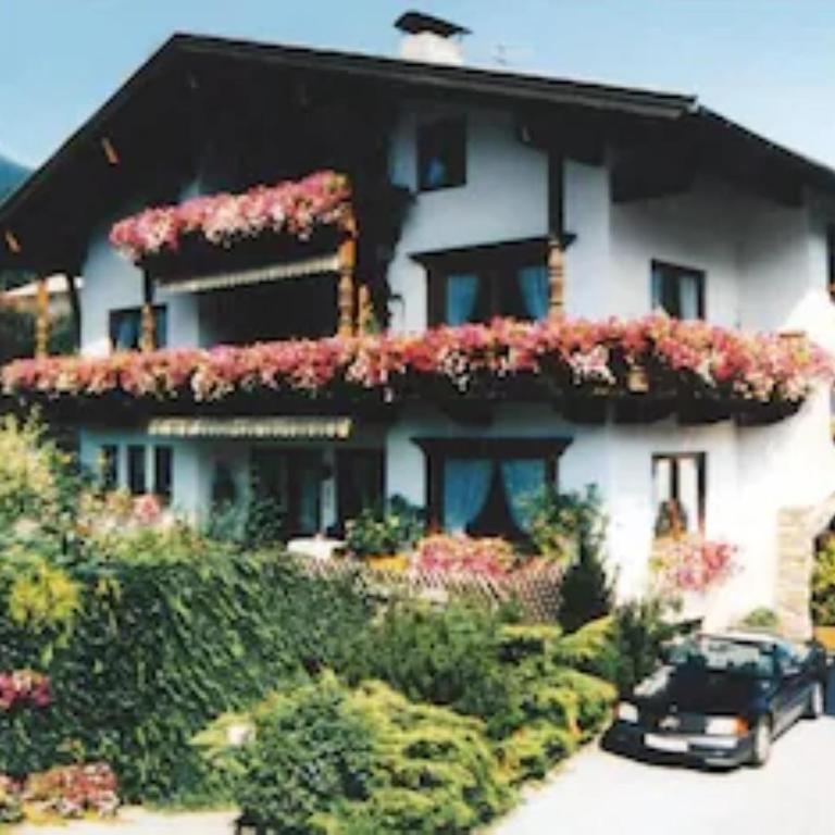 Gerlossteinblick im Haus Tyrol - Apartment mit 3 Schlafzimmern und Dusche - 2