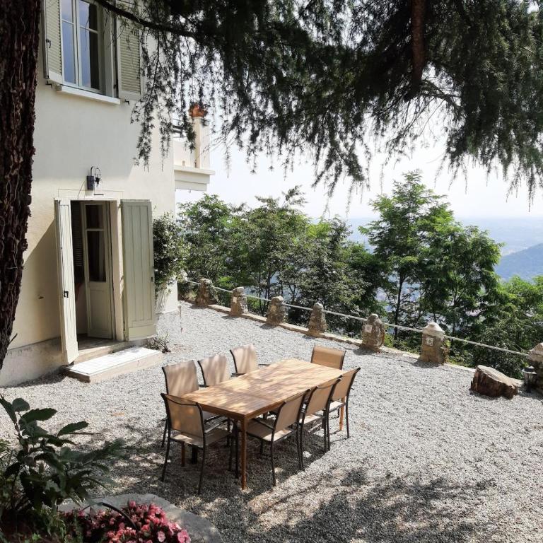 Villa Oreste, 4 bedroom period villa with view - Four-Bedroom House - 16