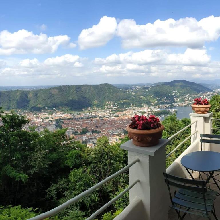 Villa Oreste, 4 bedroom period villa with view - Four-Bedroom House - 21