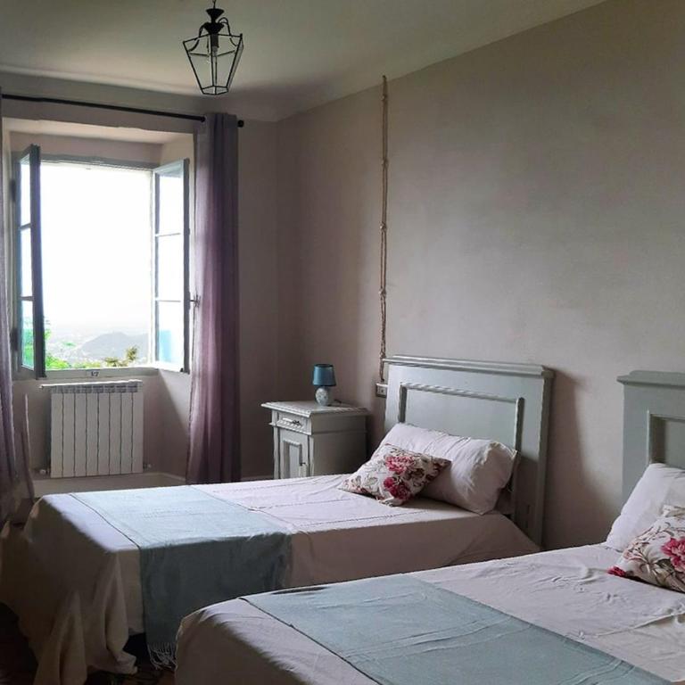Villa Oreste, 4 bedroom period villa with view - Four-Bedroom House - 24