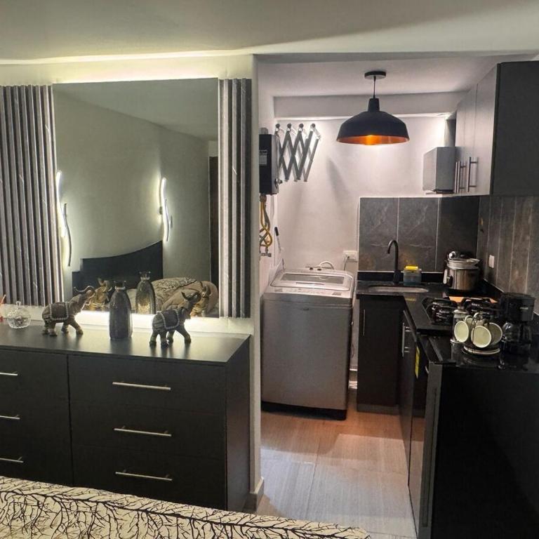 Increíble y cálido Apartaestudio para 2 perdonas - One-Bedroom Apartment - 9