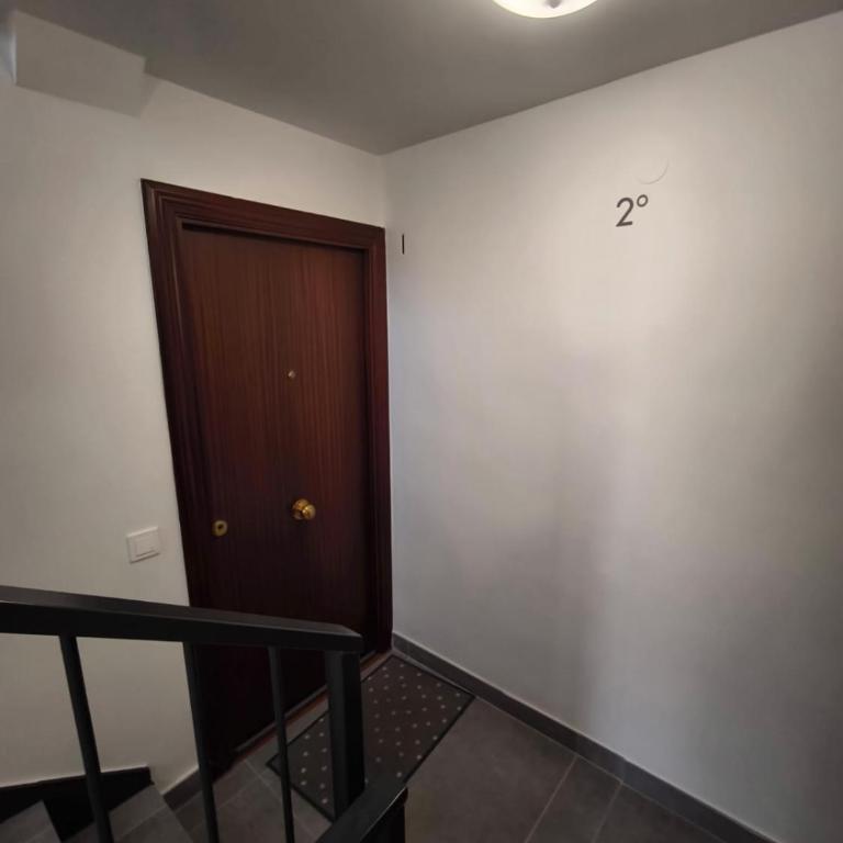 Apartamento Turístico Marcelo Celayeta AT Cerca del Centro - Three-Bedroom Apartment - 41