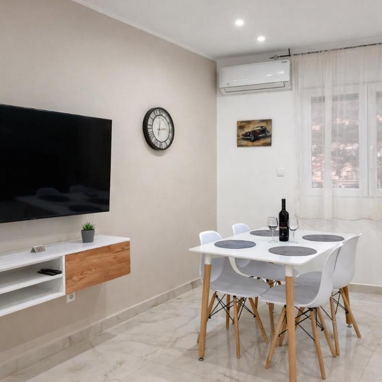 M&N Residence Tivat - Apartment with Sea View - 3