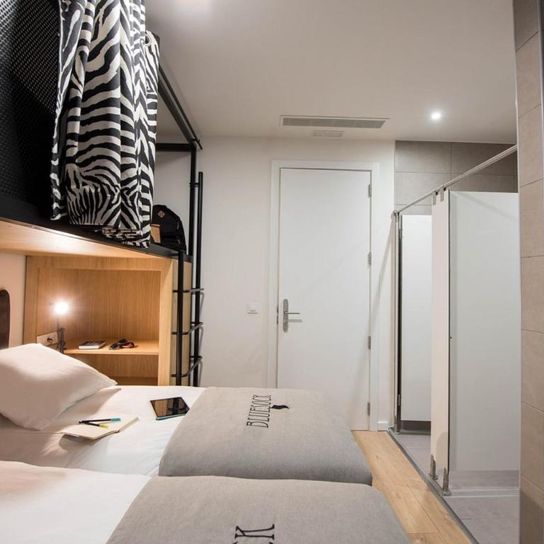 Room Gran Vía - Budget Double Room - 3