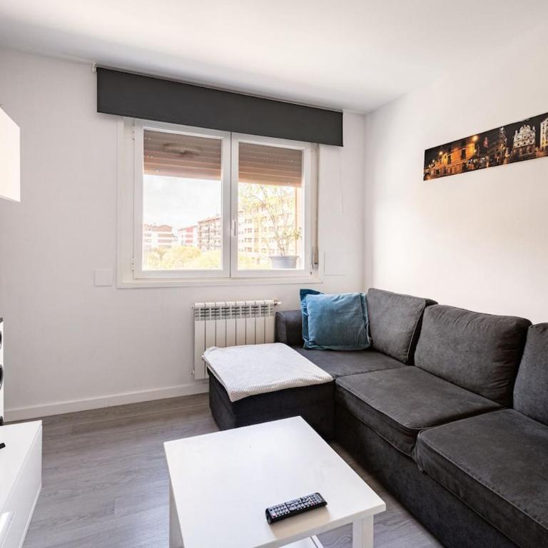 Apartamento Turístico Marcelo Celayeta AT Cerca del Centro - Three-Bedroom Apartment - 34