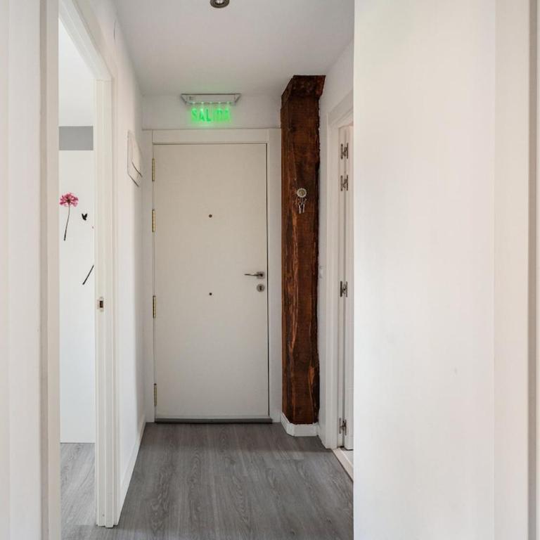 Apartamento Turístico Marcelo Celayeta AT Cerca del Centro - Three-Bedroom Apartment - 3