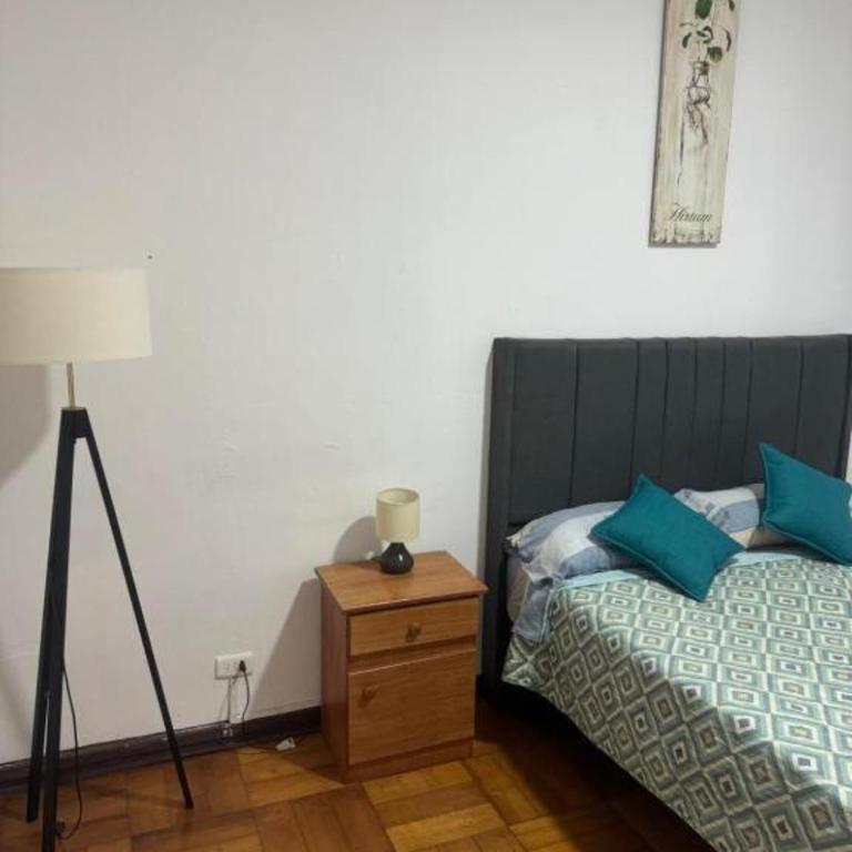 Hostal Gloria Home 6 Norte 983 - Basic Triple Room with Shared Bathroom - 3