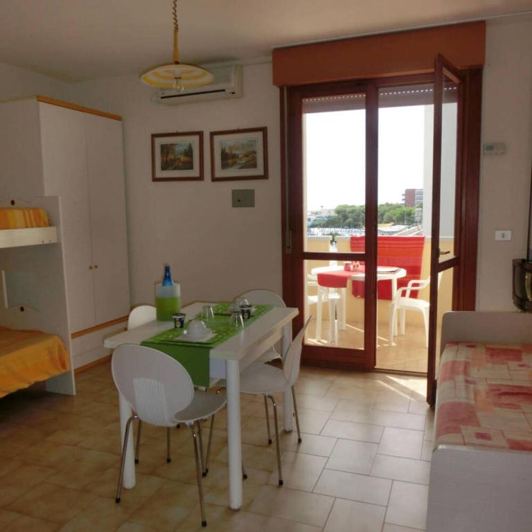 Homely seaview studio flat with balcony - Beahost - Monolocale - 8