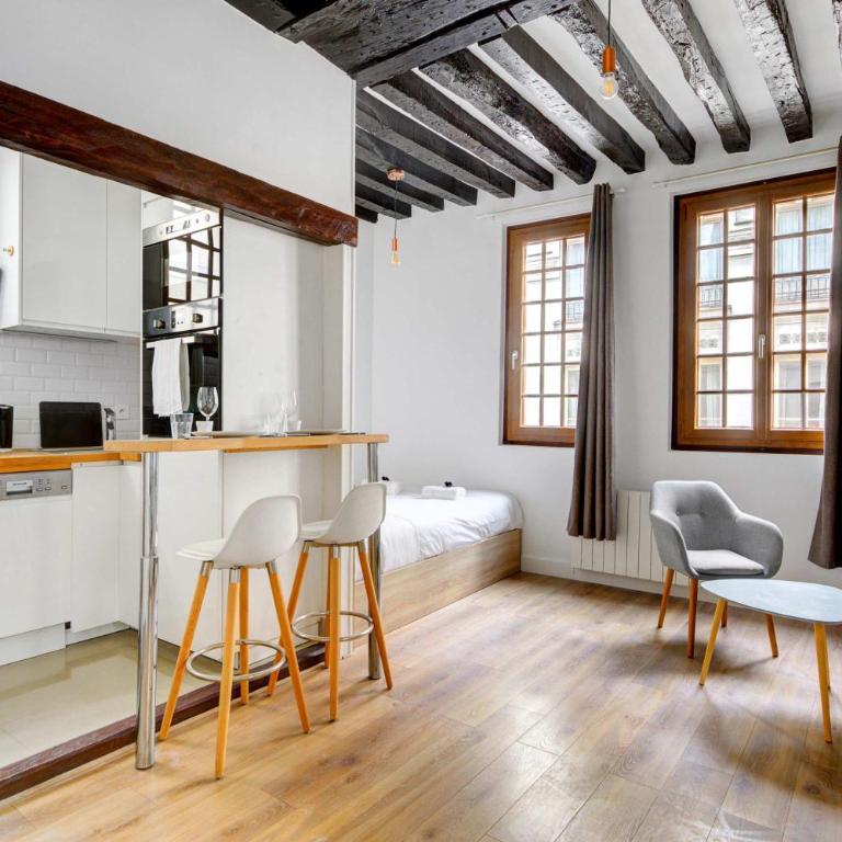 Bright apartment in Le Marais - Appartement - 4