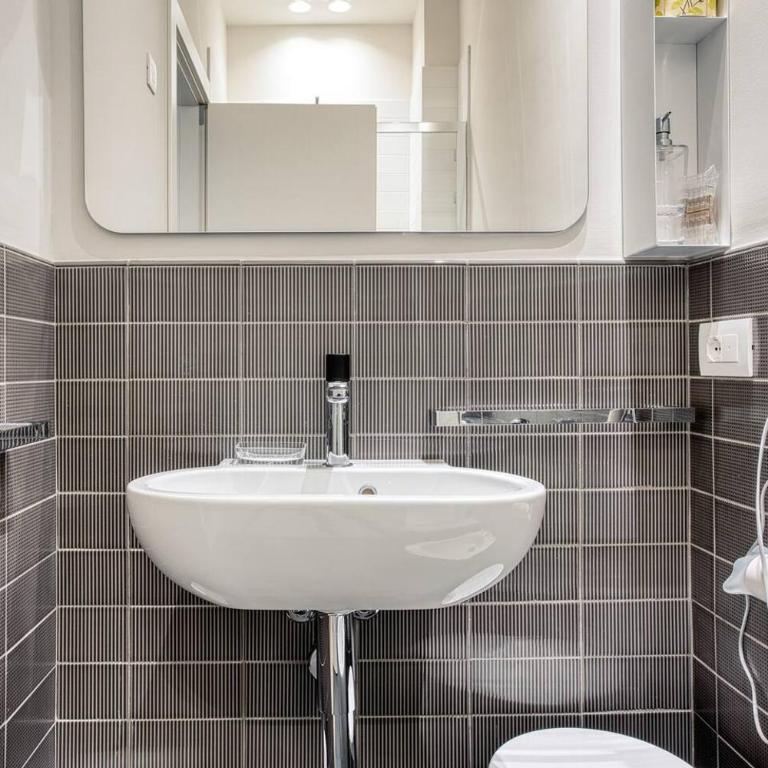 Near Duomo Design Apartment Polluce - Appartamento con 1 Camera da Letto - 14