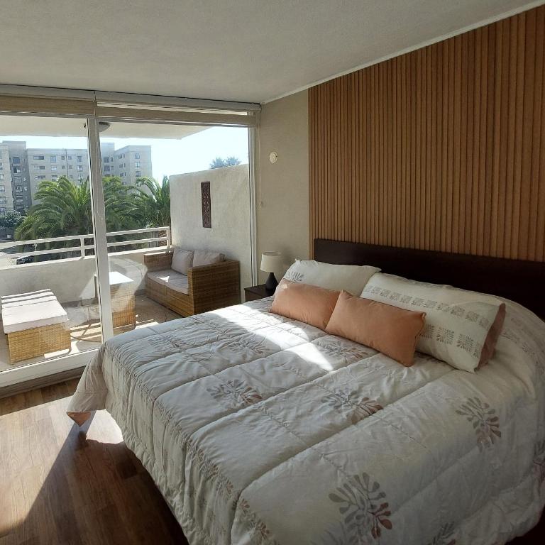 Departamento en la playa - Three-Bedroom Apartment - 4