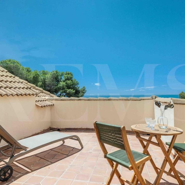 Luxury Sea View Villa with Pool & Terrace REMS - Villa - 24