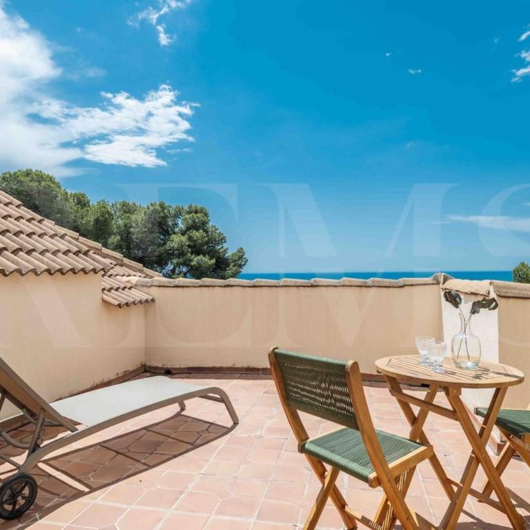 Luxury Sea View Villa with Pool & Terrace REMS - Villa - 41